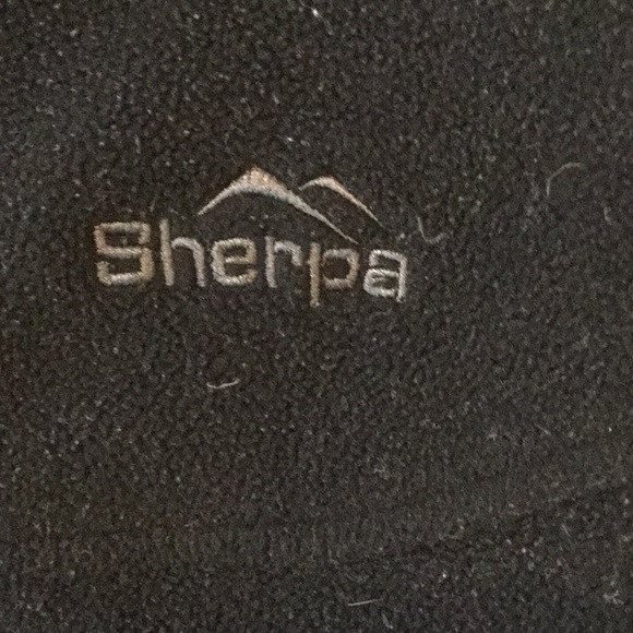 Fleece zip up - Picture 2 of 3